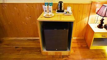 Whistling Pines Resorts and Spa