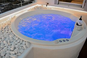 Ariana Eco Suites - Adults Only