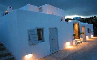 Ariana Eco Suites - Adults Only