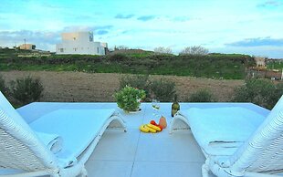 Ariana Eco Suites - Adults Only