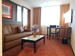 Nash Suites Airport Hotel