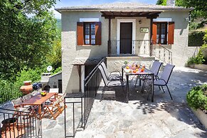 Villas by Pelion Esties in Agios Georgios Nilias