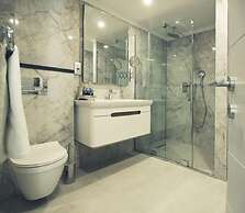 Carrington Gold Tower