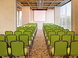 ibis Styles Jakarta Simatupang