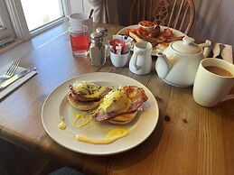 The Walhampton Arms