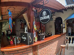 Curvão Surf House - Hostel