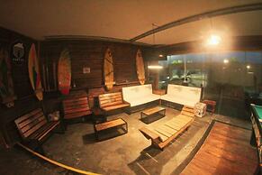 Curvão Surf House - Hostel