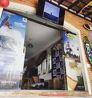 Curvão Surf House - Hostel
