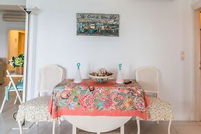 Agios Ioannis Luxurious Beachfront Apt