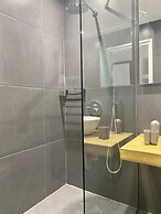 Agios Ioannis Luxurious Beachfront Apt