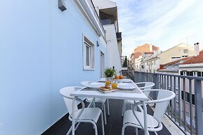 Estrela Terrace by Homing