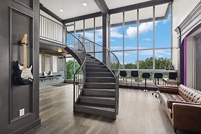 Hillside Crossing Nashville