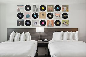 Hillside Crossing Nashville