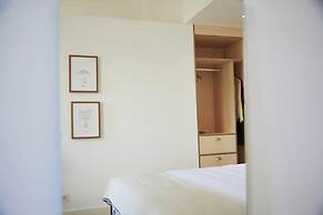 Pause Apartments