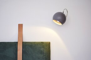 Pause Apartments