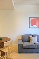 Pause Apartments