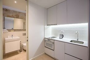 Pause Apartments