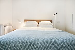 Pause Apartments