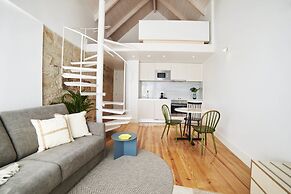 Pause Apartments