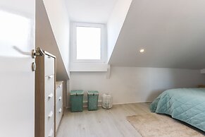 Bairro Alto Views by Homing