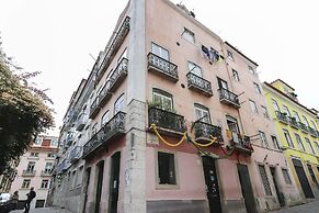 Bairro Alto Views by Homing