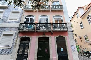 Bairro Alto Views by Homing