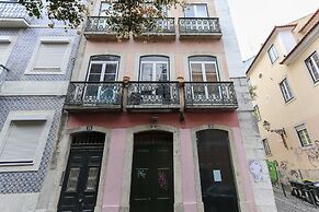 Bairro Alto Views by Homing