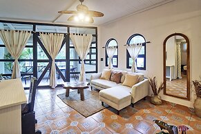 Paradise Beach Lodge