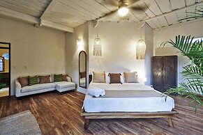 Paradise Beach Lodge