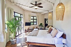 Paradise Beach Lodge