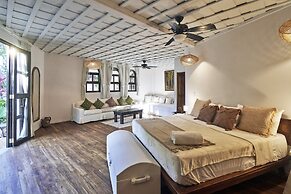 Paradise Beach Lodge