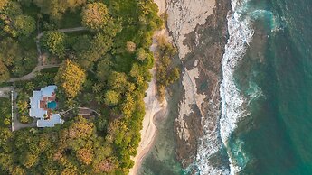 Paradise Beach Lodge