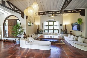 Paradise Beach Lodge