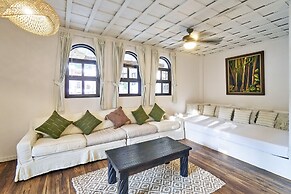 Paradise Beach Lodge