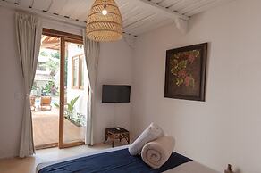 Paradise Beach Lodge