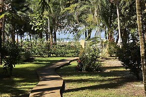 Paradise Beach Lodge