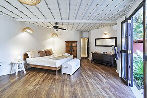 Paradise Beach Lodge