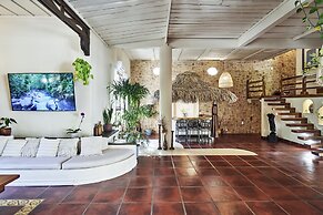 Paradise Beach Lodge