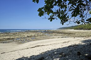 Paradise Beach Lodge