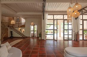 Paradise Beach Lodge