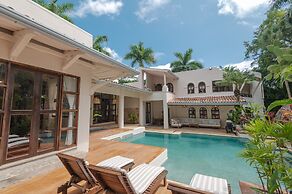 Paradise Beach Lodge