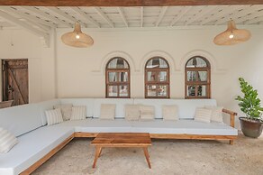 Paradise Beach Lodge