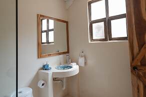 Paradise Beach Lodge