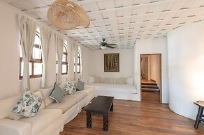 Paradise Beach Lodge