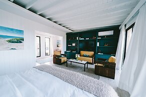 Casa Flor - Adults Only