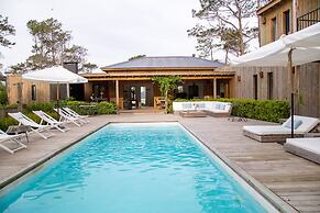 Casa Flor - Adults Only