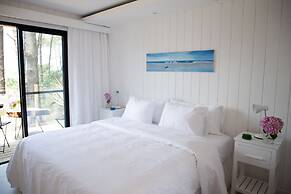 Casa Flor - Adults Only