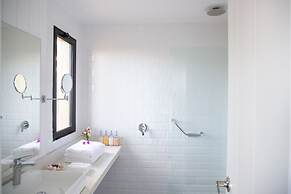 Casa Flor - Adults Only