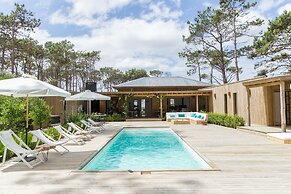 Casa Flor - Adults Only