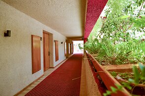 Hotel Cantalagua Inn